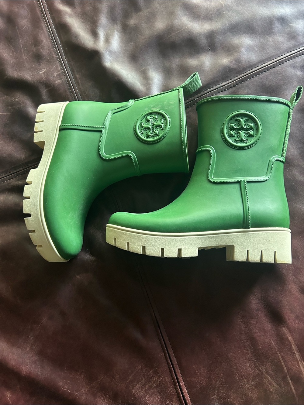 Tory Burch Kids Green Rain Boots with Cream Outsole
